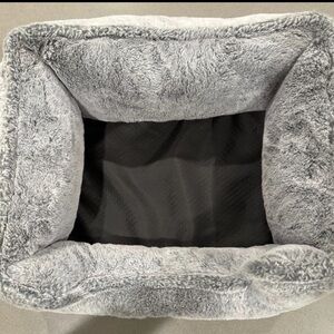 Koolaburra by UGG small dog bed 17”x12” Grey color